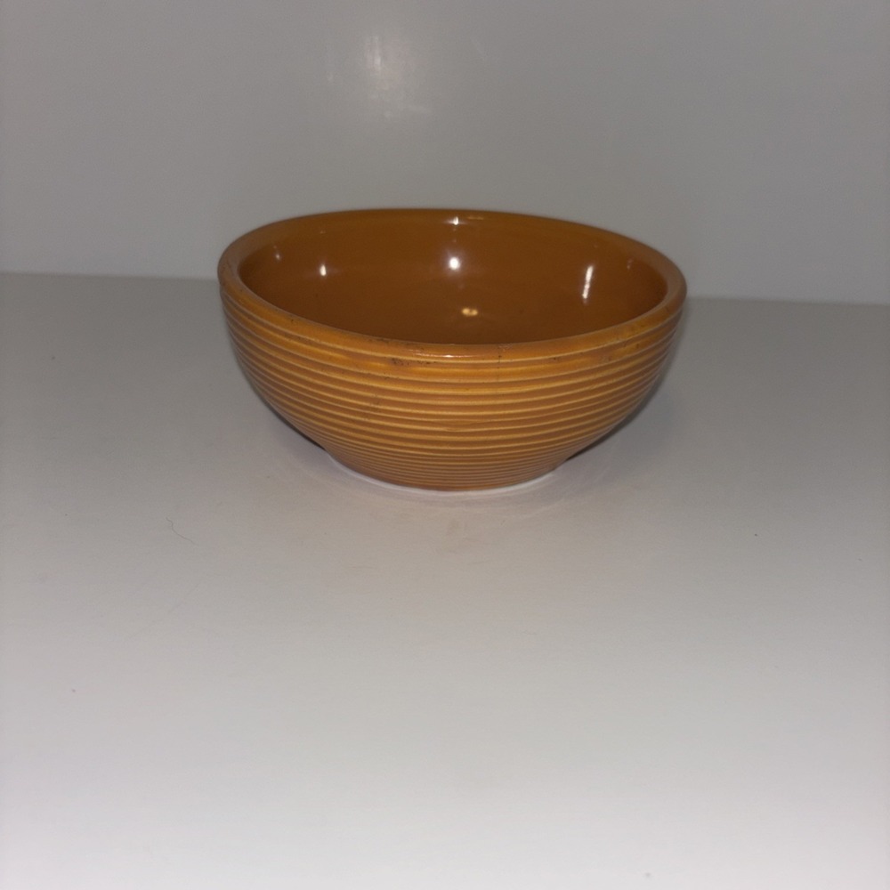 Vintage Ribbed McCoy bowl. Perfect for soup or dessert. Terra cotta color.